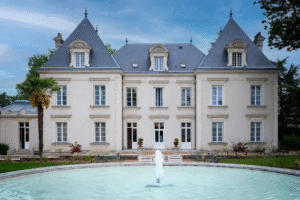 Lire la suite à propos de l’article Château du Portereau : un nouvel hôtel d&rsquo;exception ouvre à Vertou, aux portes de Nantes